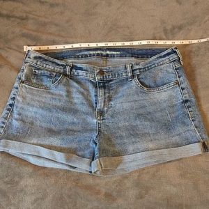 Old Navy acid wash boyfriend denim shorts